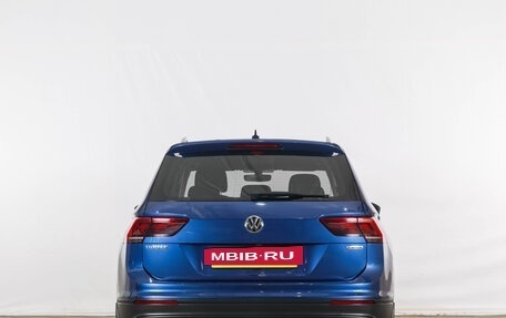 Volkswagen Tiguan II, 2018 год, 2 990 000 рублей, 4 фотография