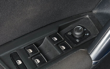 Volkswagen Tiguan II, 2018 год, 2 990 000 рублей, 18 фотография