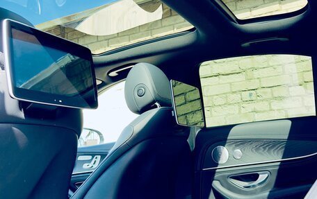 Mercedes-Benz E-Класс, 2019 год, 3 450 000 рублей, 10 фотография