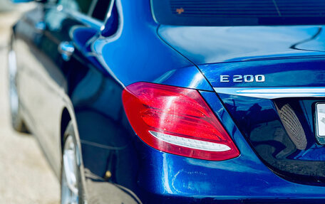 Mercedes-Benz E-Класс, 2019 год, 3 450 000 рублей, 5 фотография