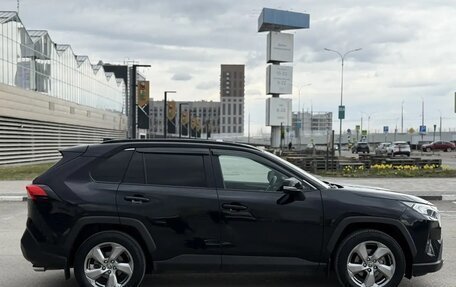 Toyota RAV4, 2019 год, 3 375 000 рублей, 4 фотография