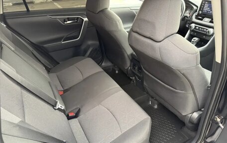 Toyota RAV4, 2019 год, 3 375 000 рублей, 16 фотография