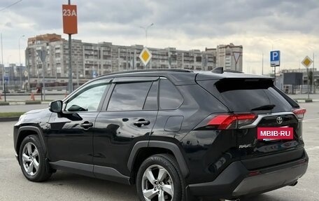 Toyota RAV4, 2019 год, 3 375 000 рублей, 7 фотография
