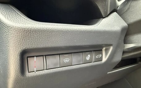 Toyota RAV4, 2019 год, 3 375 000 рублей, 26 фотография