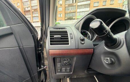 Toyota Land Cruiser Prado 150 рестайлинг 2, 2014 год, 3 700 000 рублей, 6 фотография