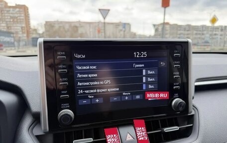 Toyota RAV4, 2019 год, 3 375 000 рублей, 22 фотография