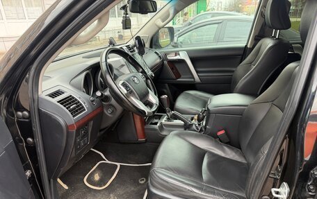 Toyota Land Cruiser Prado 150 рестайлинг 2, 2014 год, 3 700 000 рублей, 5 фотография