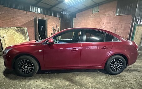 Chevrolet Cruze II, 2011 год, 750 000 рублей, 3 фотография