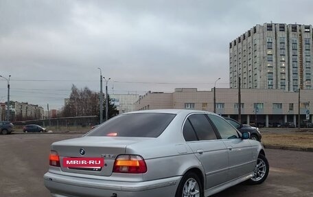 BMW 5 серия, 2001 год, 550 000 рублей, 3 фотография