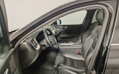 Volvo XC60 II, 2022 год, 4 999 000 рублей, 16 фотография