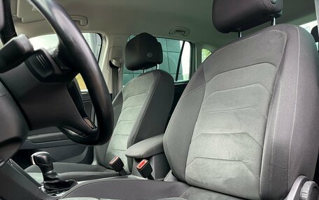 Volkswagen Tiguan II, 2019 год, 2 909 000 рублей, 17 фотография