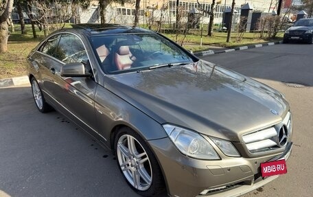 Mercedes-Benz E-Класс, 2010 год, 1 370 000 рублей, 1 фотография