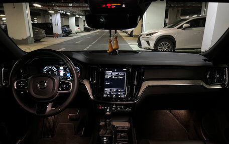 Volvo V60 II, 2019 год, 3 990 000 рублей, 10 фотография