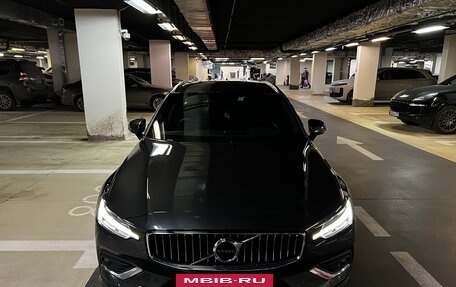 Volvo V60 II, 2019 год, 3 990 000 рублей, 12 фотография