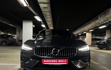 Volvo V60 II, 2019 год, 3 990 000 рублей, 18 фотография