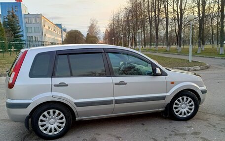 Ford Fusion I, 2006 год, 260 000 рублей, 4 фотография