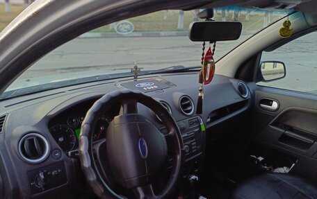 Ford Fusion I, 2006 год, 260 000 рублей, 3 фотография