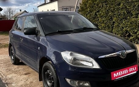 Skoda Fabia II, 2011 год, 395 000 рублей, 2 фотография