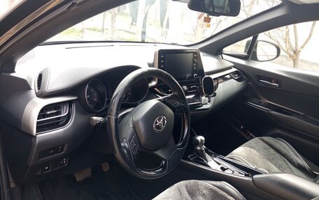 Toyota C-HR I рестайлинг, 2019 год, 2 370 000 рублей, 5 фотография