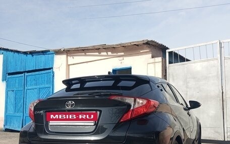 Toyota C-HR I рестайлинг, 2019 год, 2 370 000 рублей, 2 фотография