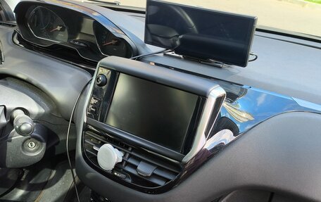 Peugeot 208 II, 2013 год, 520 000 рублей, 8 фотография