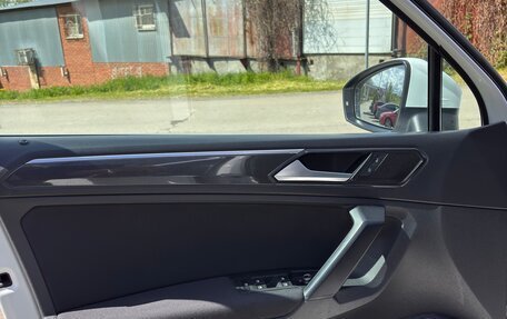 Volkswagen Tiguan II, 2017 год, 2 500 000 рублей, 17 фотография