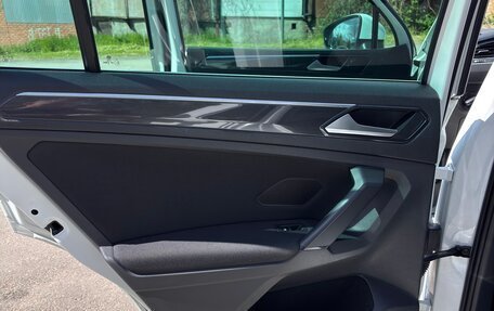 Volkswagen Tiguan II, 2017 год, 2 500 000 рублей, 22 фотография