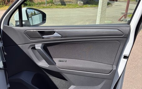 Volkswagen Tiguan II, 2017 год, 2 500 000 рублей, 19 фотография