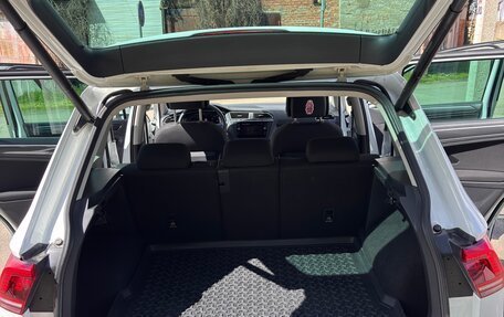 Volkswagen Tiguan II, 2017 год, 2 500 000 рублей, 25 фотография