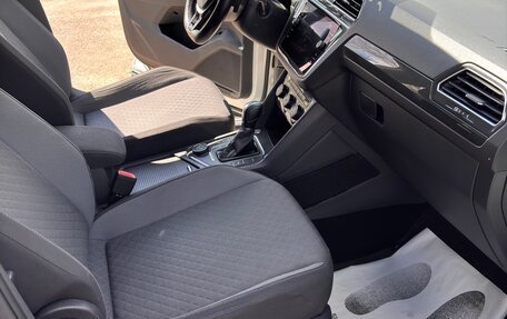 Volkswagen Tiguan II, 2017 год, 2 500 000 рублей, 18 фотография