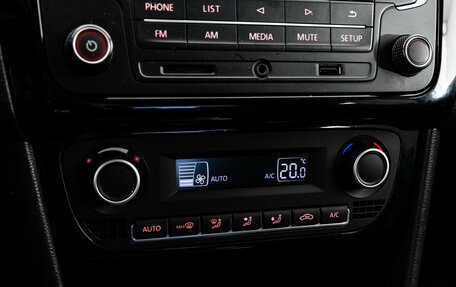 Volkswagen Polo VI (EU Market), 2018 год, 1 199 000 рублей, 15 фотография