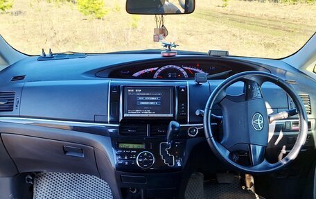 Toyota Estima III рестайлинг -2, 2013 год, 850 000 рублей, 15 фотография