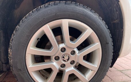 Skoda Yeti I рестайлинг, 2014 год, 922 000 рублей, 18 фотография