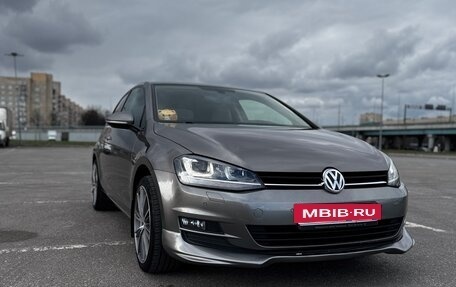 Volkswagen Golf VII, 2016 год, 1 500 000 рублей, 2 фотография