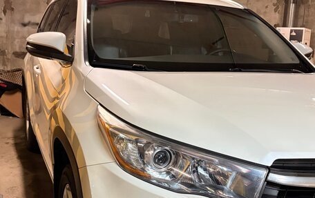 Toyota Highlander III, 2014 год, 2 500 000 рублей, 2 фотография