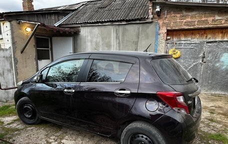 Toyota Vitz, 2015 год, 900 000 рублей, 5 фотография
