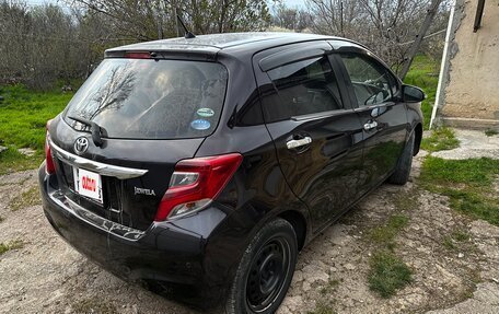 Toyota Vitz, 2015 год, 900 000 рублей, 7 фотография