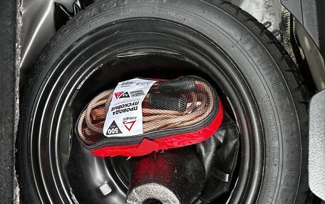 Toyota Vitz, 2015 год, 900 000 рублей, 13 фотография