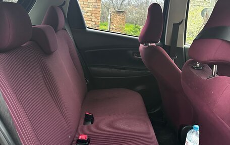 Toyota Vitz, 2015 год, 900 000 рублей, 11 фотография