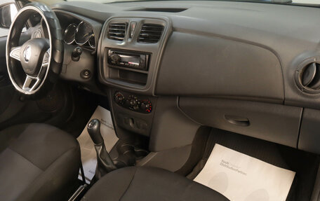 Renault Logan II, 2020 год, 649 000 рублей, 13 фотография