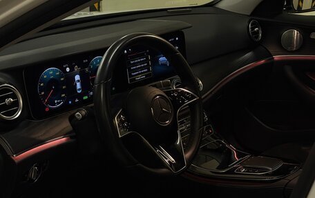 Mercedes-Benz E-Класс, 2020 год, 5 300 000 рублей, 28 фотография