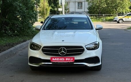 Mercedes-Benz E-Класс, 2020 год, 5 300 000 рублей, 20 фотография