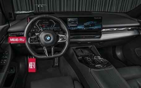 BMW 5 серия, 2023 год, 7 899 000 рублей, 9 фотография