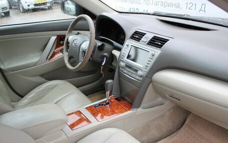 Toyota Camry, 2010 год, 1 029 000 рублей, 10 фотография