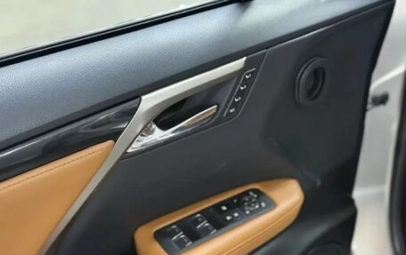 Lexus RX IV рестайлинг, 2021 год, 5 499 000 рублей, 7 фотография