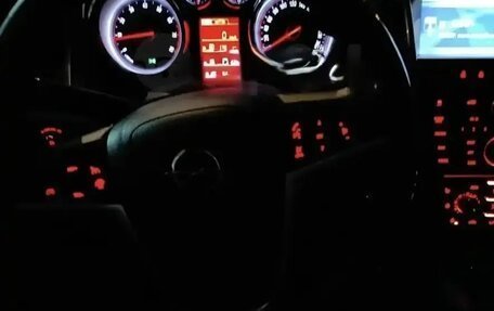 Opel Astra J, 2013 год, 750 000 рублей, 9 фотография