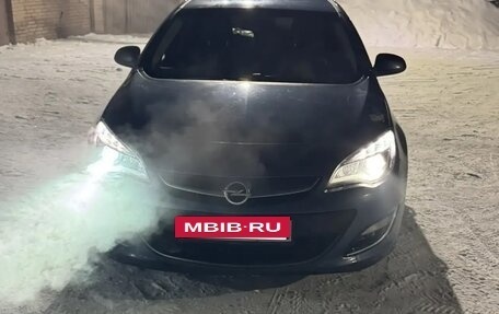 Opel Astra J, 2013 год, 750 000 рублей, 2 фотография