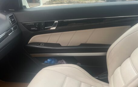 Mercedes-Benz E-Класс, 2011 год, 900 000 рублей, 12 фотография