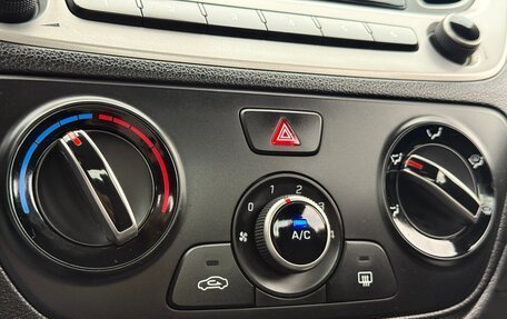 Hyundai Solaris II рестайлинг, 2017 год, 1 390 000 рублей, 18 фотография