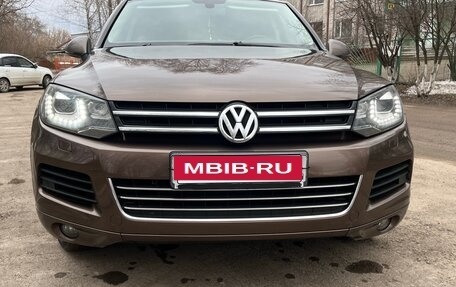 Volkswagen Touareg III, 2011 год, 2 180 000 рублей, 1 фотография